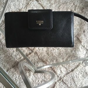 Fossil wallet